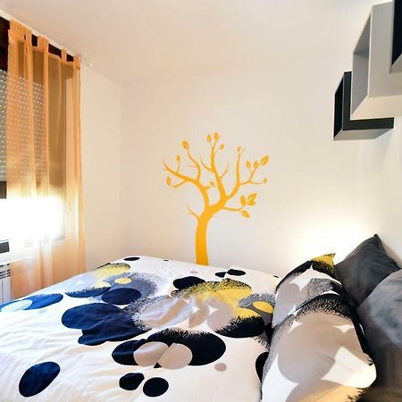 Apartment Place4U Zagreb Bagian luar foto