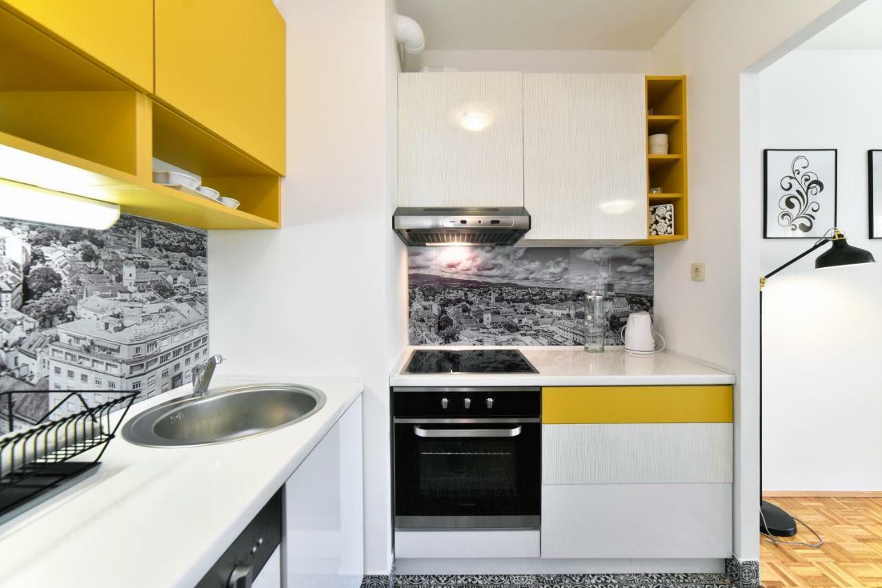 Apartment Place4U Zagreb Bagian luar foto