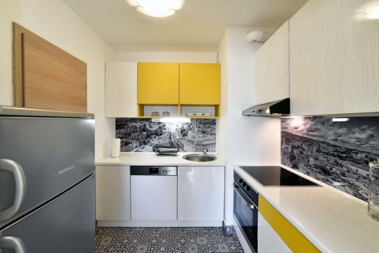 Apartment Place4U Zagreb Bagian luar foto